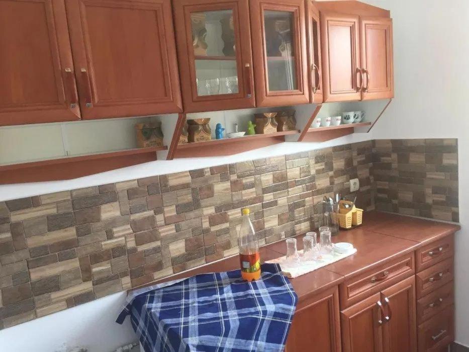 Ferienwohnung Apartament Marian Orşova Exterior foto